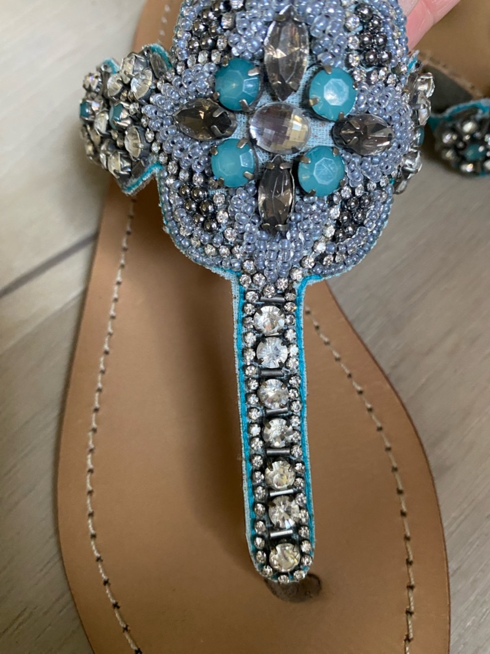 Blue by Saks Fifth Avenue Turquoise Beaded Rhinestone Bling Leather Sandals -9 - Picture 3 of 8